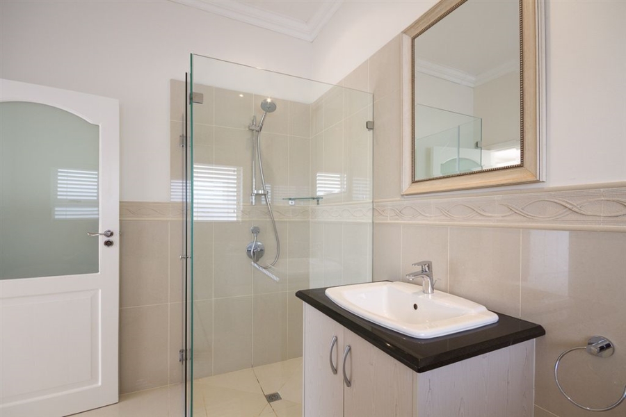 4 Bedroom Property for Sale in Royal Alfred Marina Eastern Cape